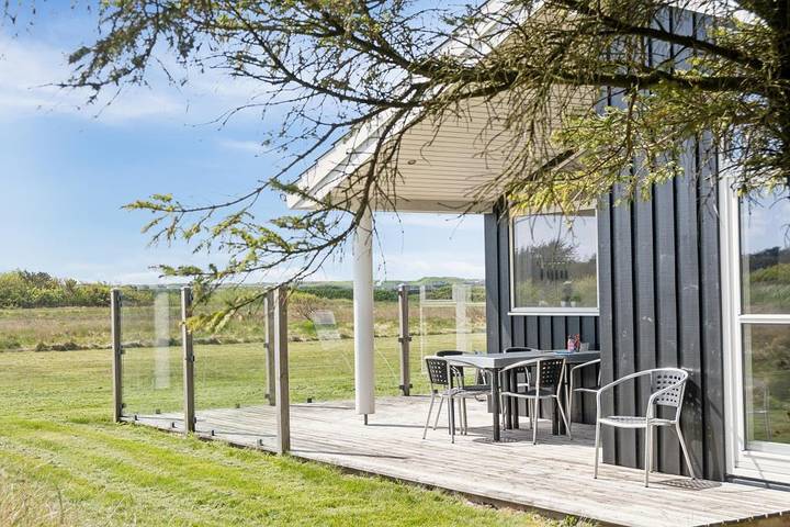 Villa für 7 Personen, mit Balkon/Terrasse - 1