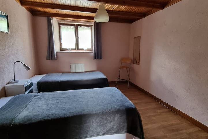 Location de vacances pour 6 personnes, avec jardin et terrasse à Gerbépal - 3