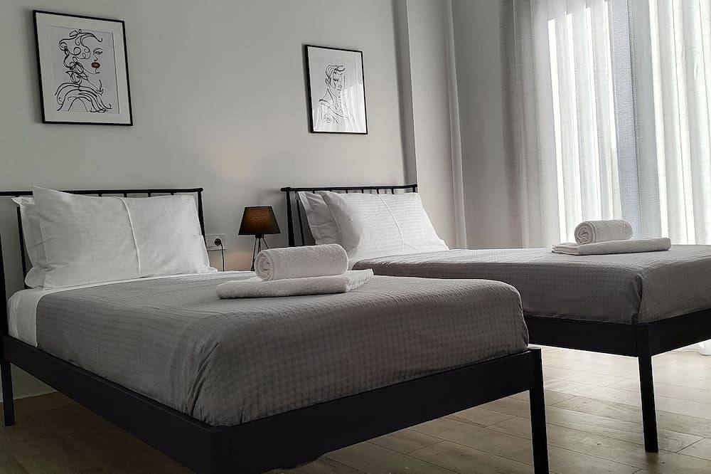 Geheel appartement, Familiar, Spacious, Near city center 5 - 8 min walk in Nauplion, Argolis