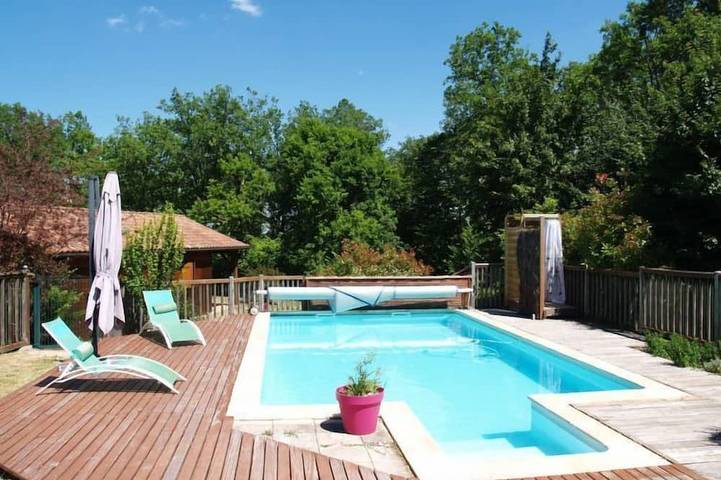 Gîte pour 5 personnes, avec piscine, animaux acceptés à Loupiac (Lot)