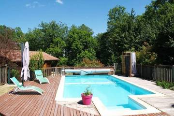 Gîte pour 5 personnes, avec piscine, animaux acceptés à Loupiac (Lot)