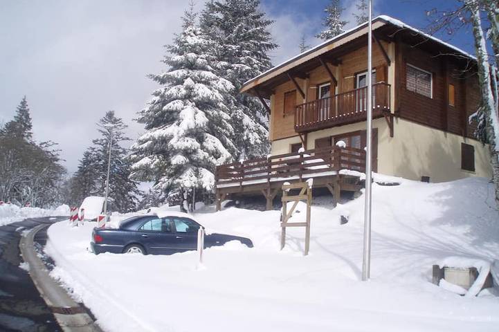 Chalet pour 8 personnes, avec balcon