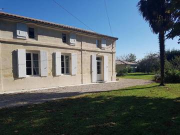 Gîte pour 6 personnes, avec jardin, animaux acceptés à Gauriac