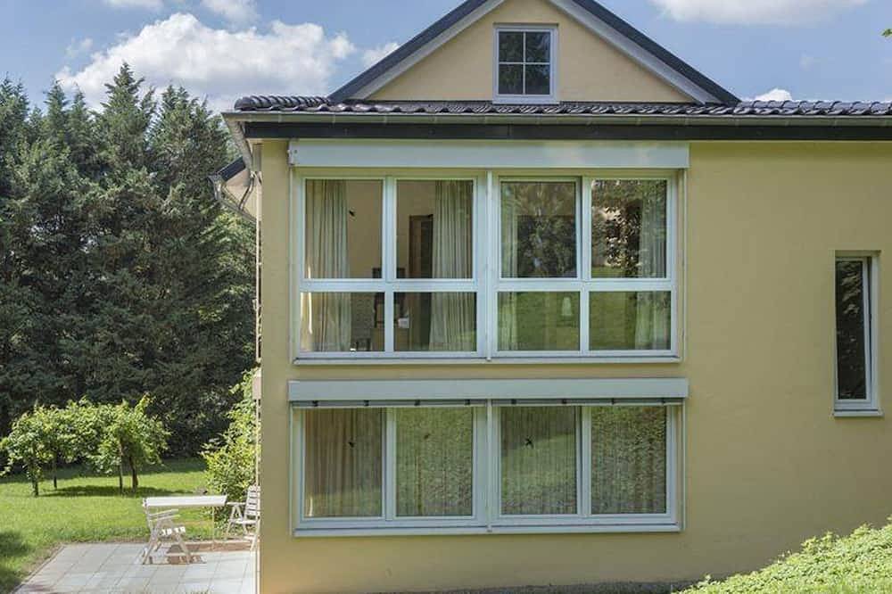Apartment A downstairs with terrace - Thorn Castle in Palzem, Landkreis Trier-Saarburg