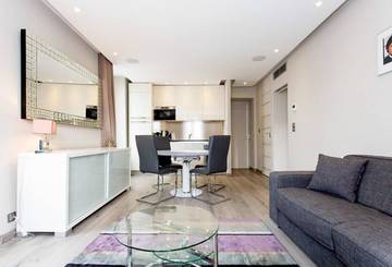 Gîte pour 4 personnes dans Palais Des Festivals Et Des Congres