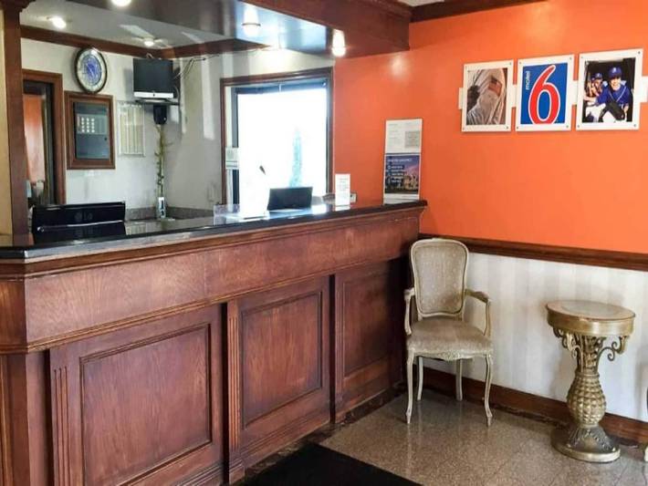 Apartamento entero, 1 cama king size | No fumadores in Southgate, Detroit Metropolitan Area