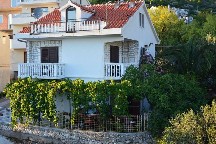 Apartament wakacyjny dla 3 osób, z balkon, zwierzęta dozwolone w Igrane