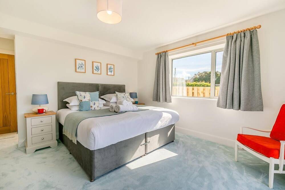 4 Bed in Trevone (oc-p28959) in Trevone, Cornwall