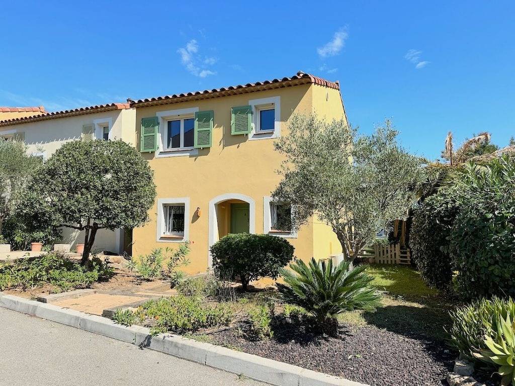 Casa de vacaciones con 3 dormitorios in Roquebrune-sur-Argens, Costa mediterránea (Francia)