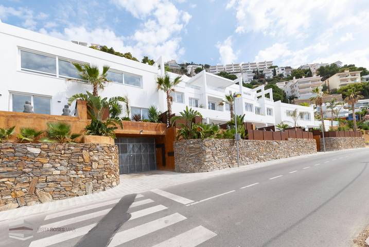 Casa rural para 6 personas, con balcón y vistas al mar en Roses - 2