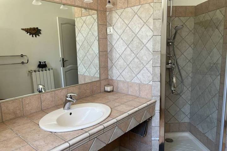 Spacious Villa, Tennis Court, Large Park in Cuers, Mediterranean Coast (France)