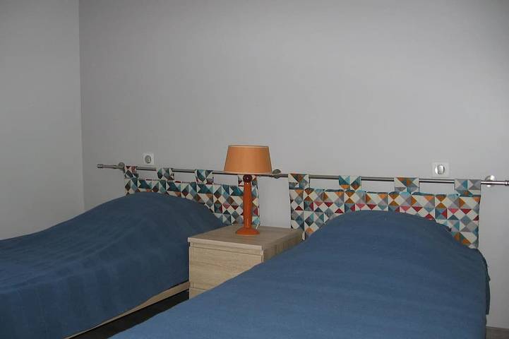 Location de vacances pour 5 personnes, avec terrasse et jardin à La Chaze-de-Peyre - 3