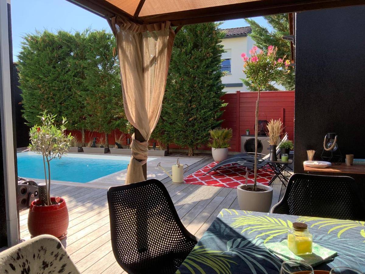 Two-Bedroom Villa in Caudéran (Bordeaux), Bordeaux