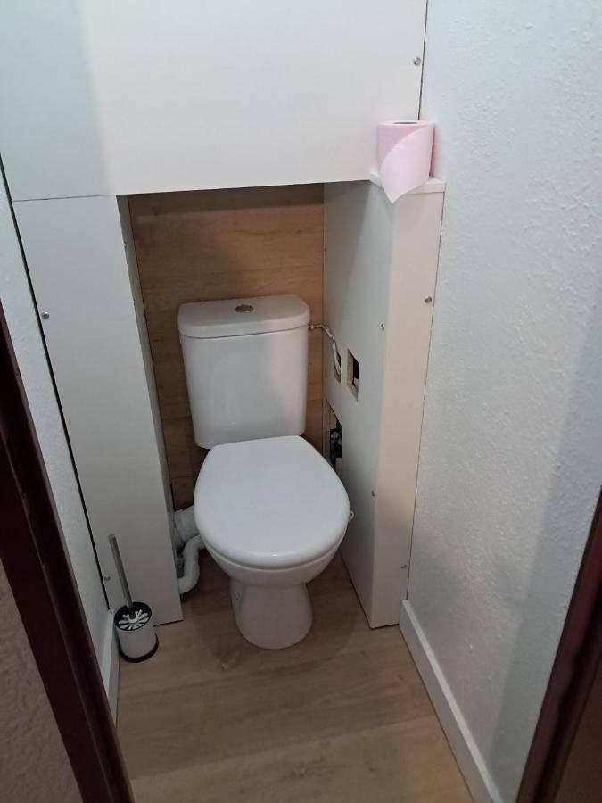 Gîte pour 3 personnes, avec vue sur le lac ainsi que balcon et vue dans Lac des Rousses - 2