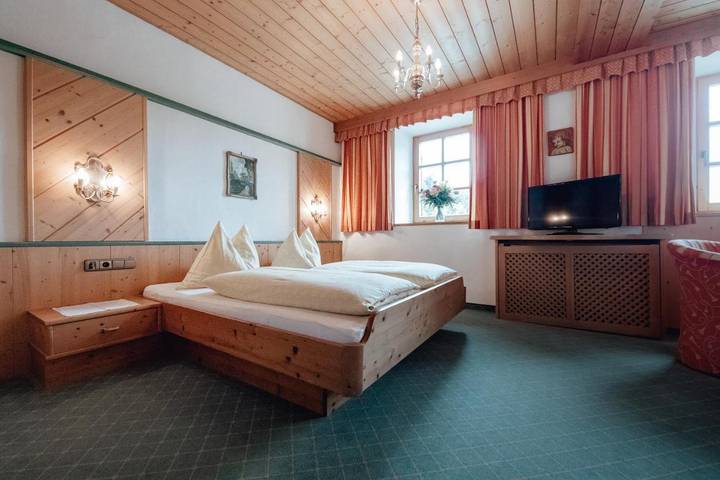 Ferienhaus für 4 Personen, mit Balkon und Terrasse sowie Garten und Sauna in Fieberbrunn - 3