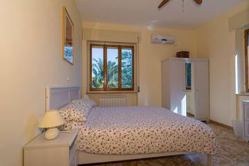 Villa for 14 People in Torino di Sangro, Adriatic Coast Abruzzo, Photo 1
