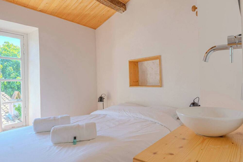 The Song of Venelles - House & its annex in Les Portes-en-Ré, Ile de Re