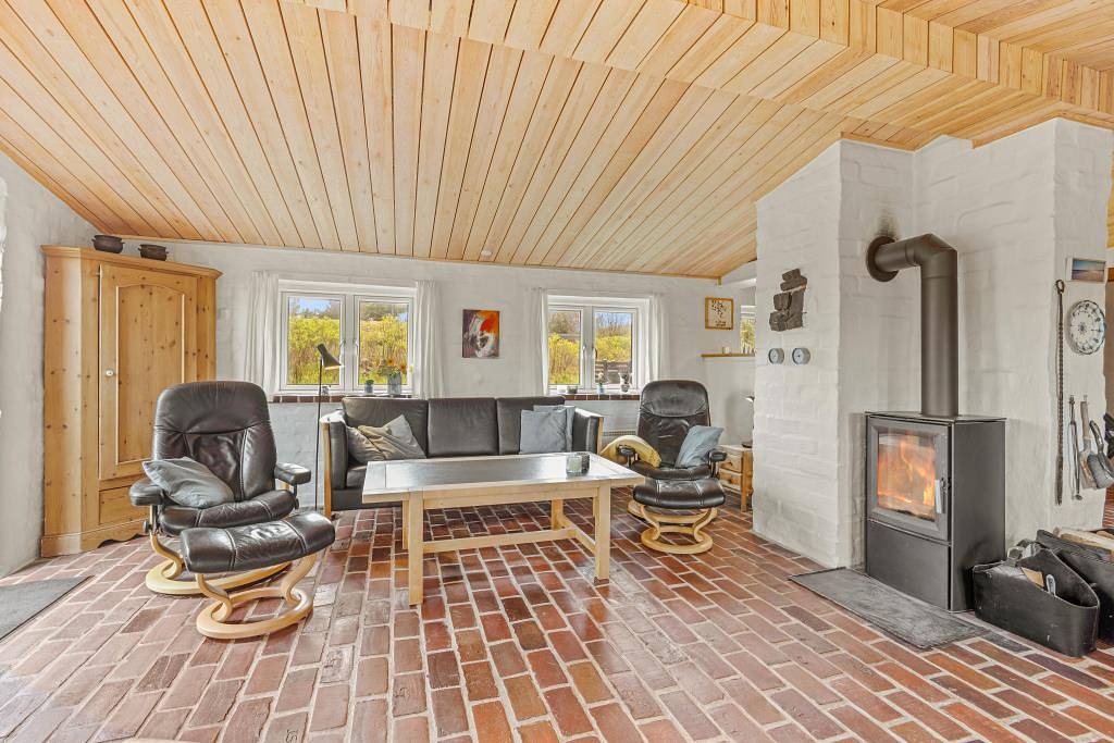 Charming summer cottage - two dogs very welcome in Henne, Varde Region