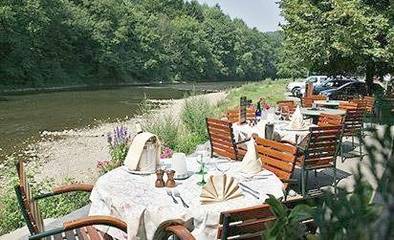 Hôtel pour 3 personnes, avec terrasse ainsi que vue et jardin, animaux acceptés dans Sy