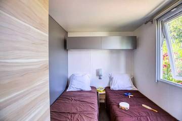 Mobil Home pour 4 Personnes dans Le Buisson-de-Cadouin, Périgord Pourpre, Photo 1