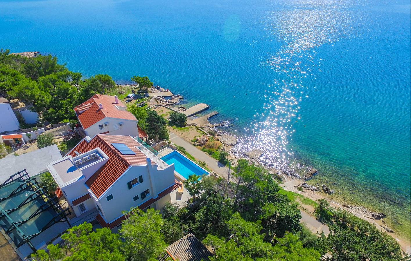Reizende 1-Zimmer-Wohnung mit Pool, Terrasse und nur 100 m von der Küste entfernt in Pag Stadt, Pag