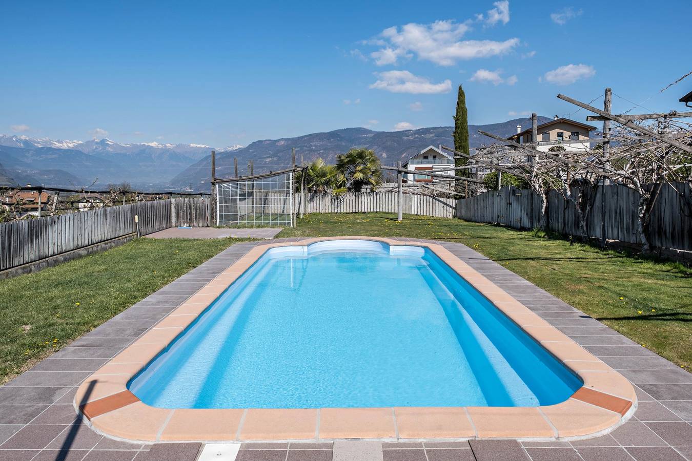 Farmhouse "Valtlhof - Apt 2" with Shared Pool, Shared Garden & Wi-Fi in Girlan, Eppan an der Weinstraße