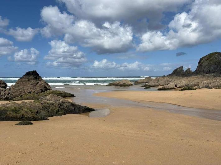 Gîte pour 4 personnes, avec jardin ainsi que vue et piscine, animaux acceptés à Ferrol - 3