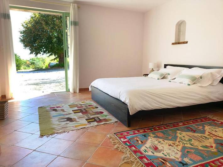 Location de vacances pour 7 personnes, avec piscine ainsi que jardin et vue à Mons (Var) - 2