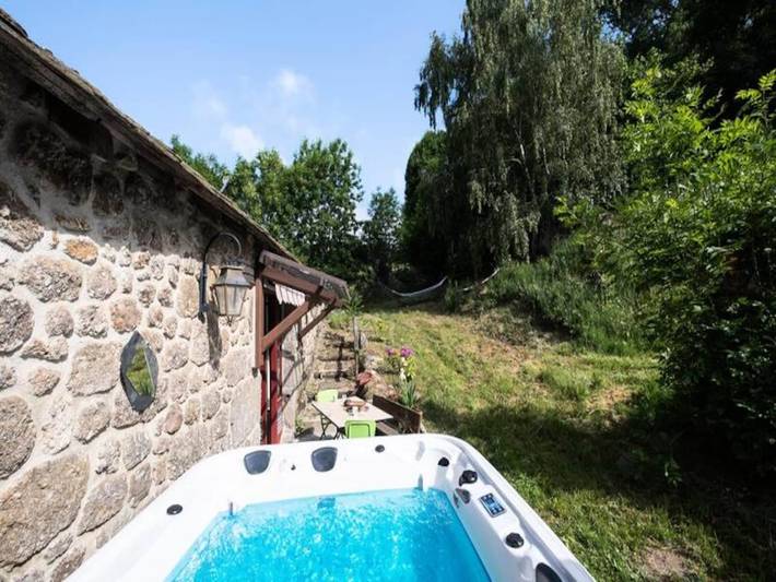 Appartement de vacances pour 5 personnes, avec jardin et jacuzzi, adapté aux familles dans Lozère - 2
