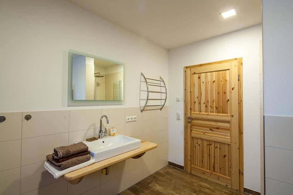 Neubau-komfortable Ferienwohnung mit Dachterrasse in Rückholz, Bayerisch Schwaben