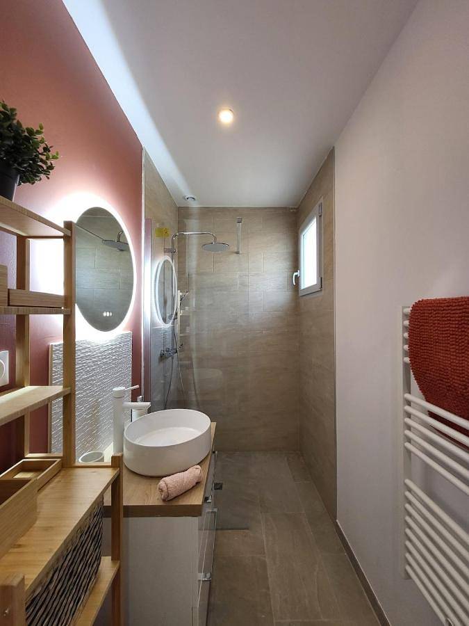 Gîte pour 2 personnes, avec jardin et terrasse à Vertheuil - 4