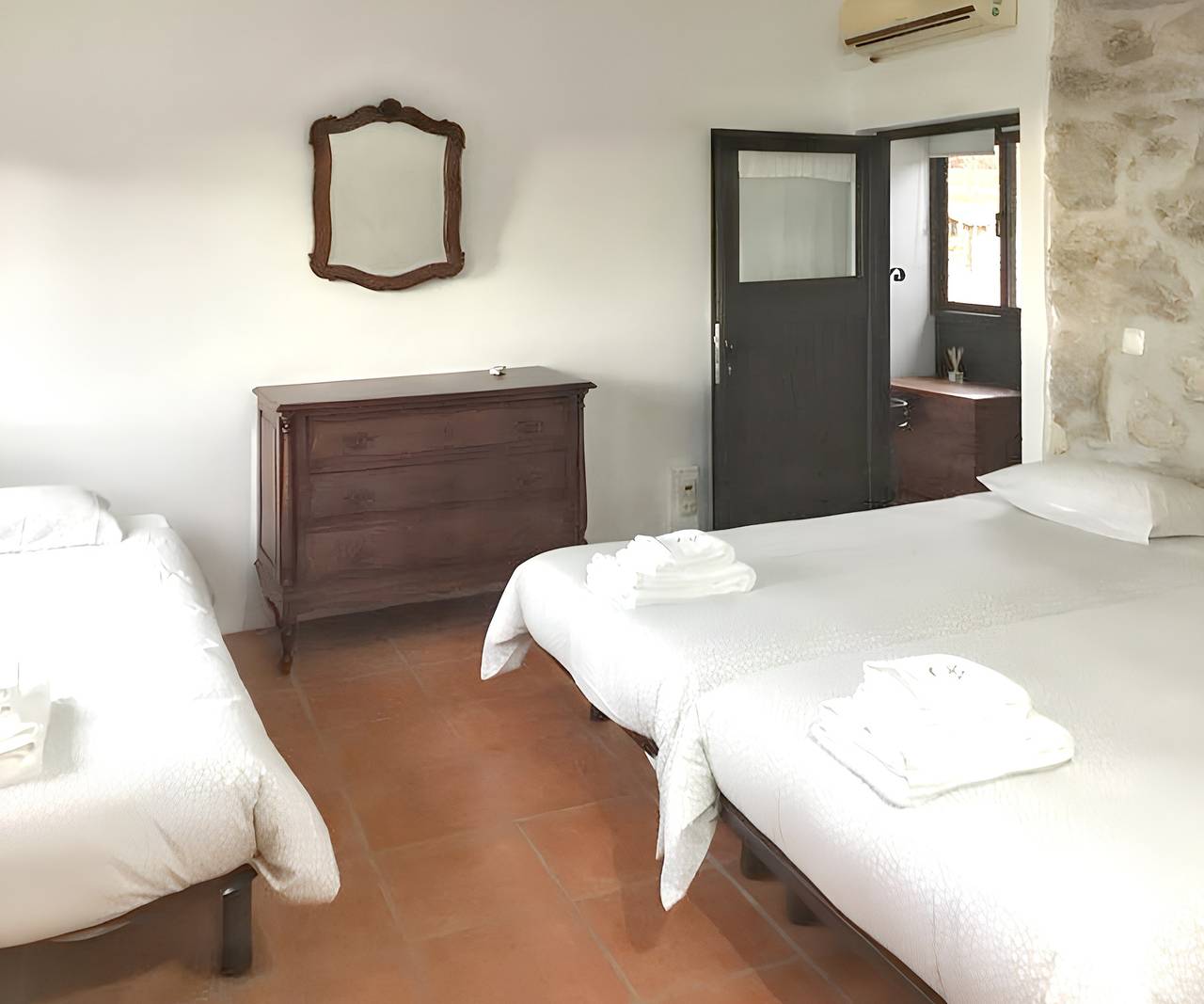 Casa com piscina partilhada em Águeda, vista para a montanha in Macieira de Alcoba, Préstimo e Macieira de Alcoba
