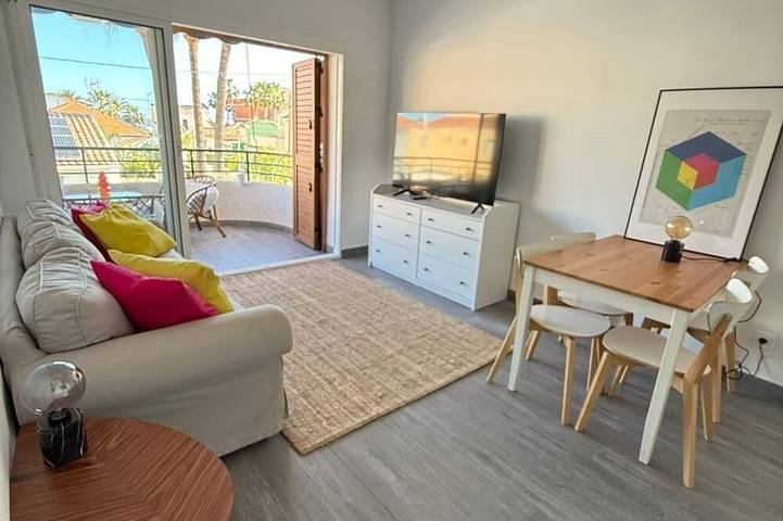 Apartamento para 4 personas, con balcón en Santiago de la Ribera