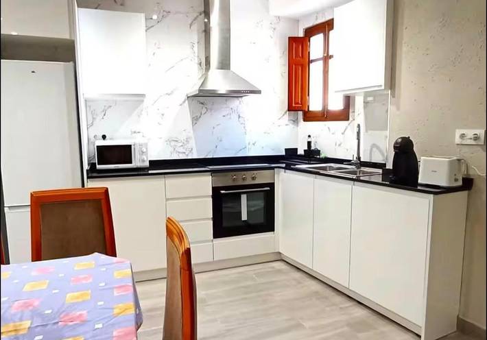 Apartamento de vacaciones para 4 personas, con balcón - 1