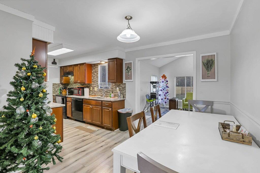 Easy Livin` By Easton: Hot tub, Family Friendly, 6 minutes from Easton Town Center in Columbus, Ohio