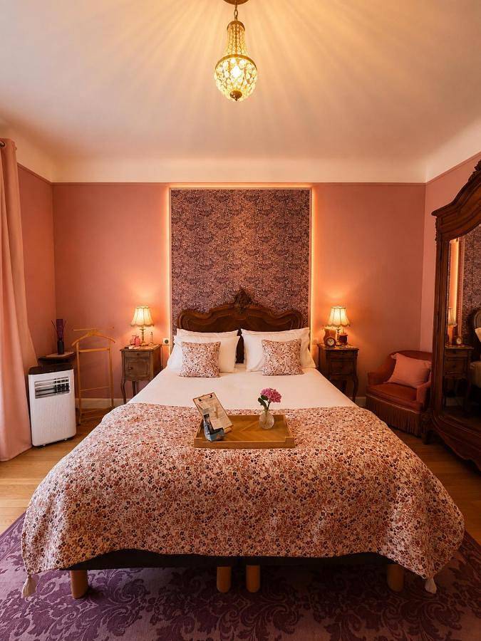 Gîte pour 2 personnes, avec Balcon et Terrasse ainsi que Jacuzzi et Jardin à Espalion - 4