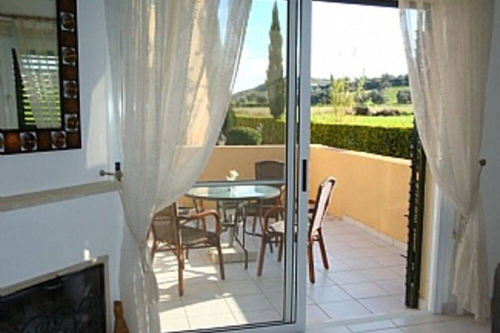 Casa vacanza a Πόλις Χρυσοχούς a partire da 108€ a notte