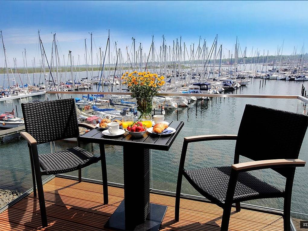 Ganze Ferienwohnung, Ostsee - Appartement Nr. 50 "Meerblick" am Yachthafen im Strand Resort in Steinwarder, Heiligenhafen