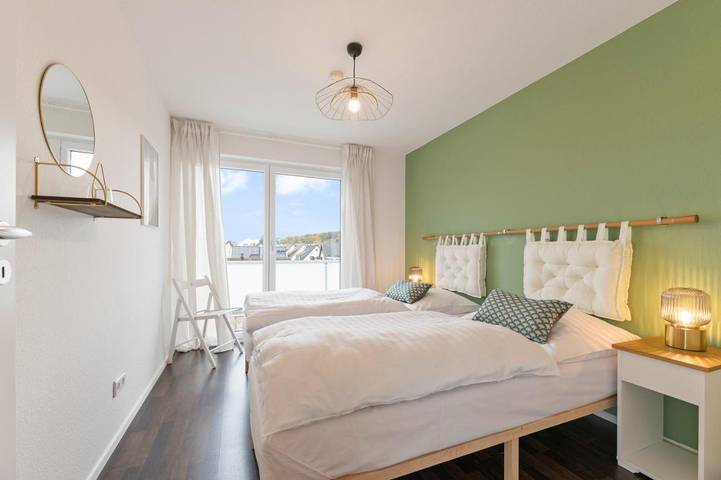 Ferienwohnung für 8 Personen, mit Balkon und Terrasse sowie Ausblick in Leinfelden-Echterdingen - 4