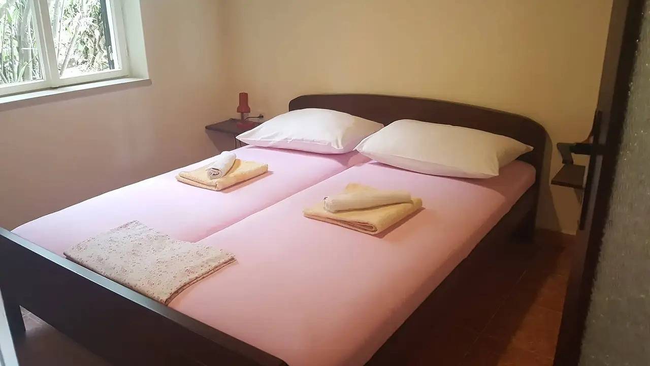 Ganze Ferienwohnung, Ferienwohnung für 4 Personen (38 m²) in Valun in Valun, Cres
