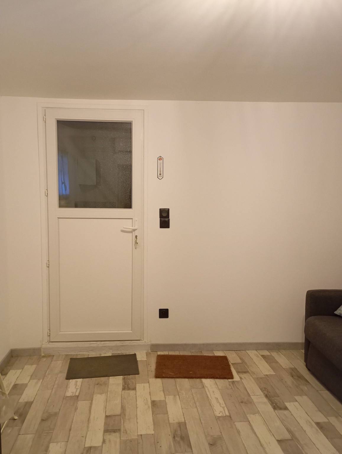 Studio entier, Studio « Villa Loriol du Comtat » avec piscine partagée et terrasse privée in Loriol-du-Comtat, Vaucluse