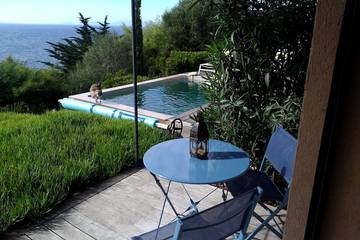 Gîte pour 2 personnes, avec jardin dans Île du Levant