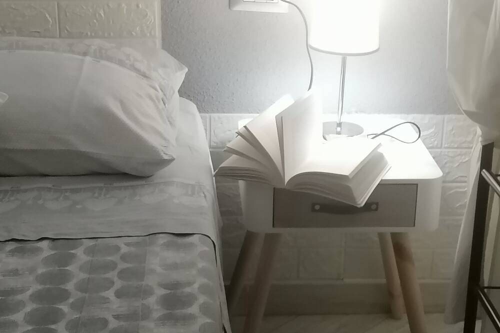 Ganze Wohnung, Torregrande comfortable ground floor apartment one step from the beach in Torre Grande, Oristano