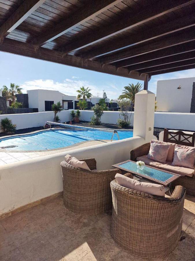 Chalet para 4 personas, con piscina y jardín en Lanzarote - 3