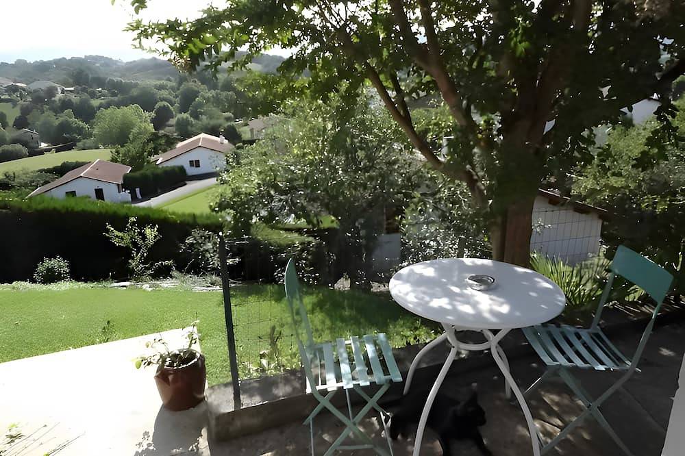 Maison Harizpe berria au pied de la Rhune in Sare, Région de Bayonne