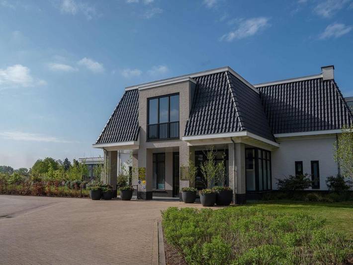 Hotel voor 2 personen, with Terras and Tuin as well as Zwembad and Sauna in Westenschouwen
