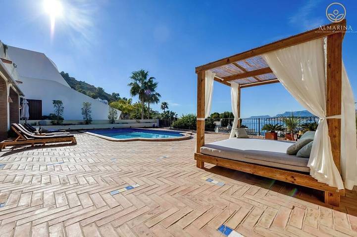 Villa pour 8 personnes, avec terrasse