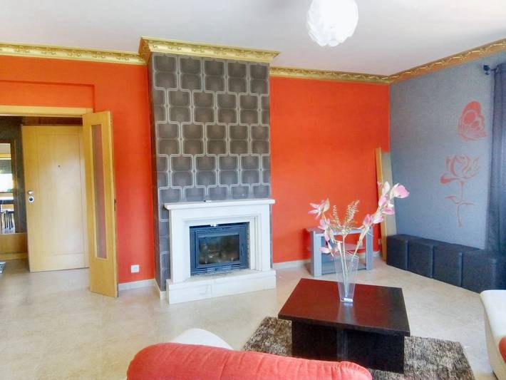 Gîte pour 6 personnes, avec balcon dans Urqueira