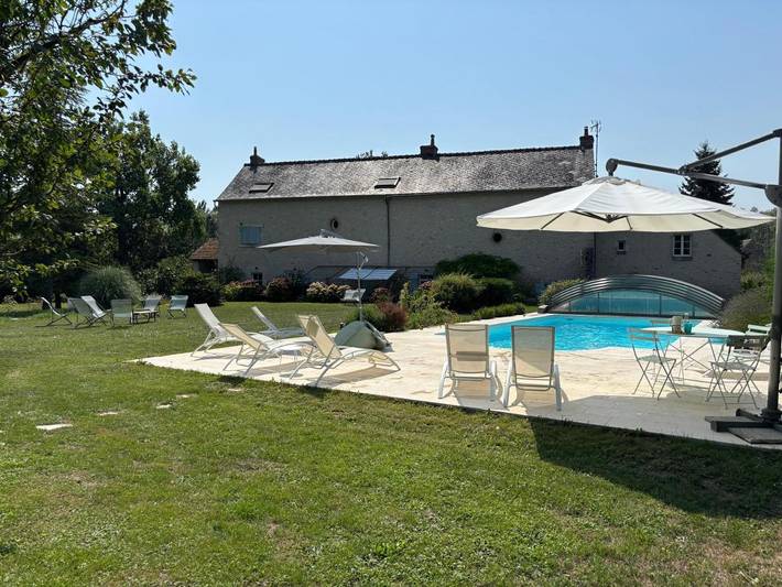 Location de vacances pour 8 personnes, avec piscine et jardin à Suèvres - 2