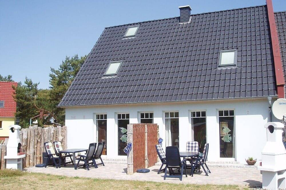 Whirlpool,Kamin,Sauna,Sky TV,Terrasse&Grill,Kamin,Regendusche in Pruchten, Vorpommern-Rügen